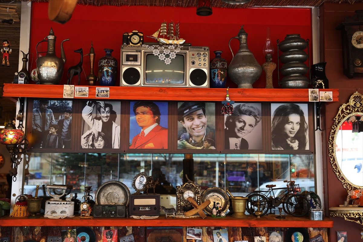 A A 20251214 39976536 39976525 D E D E S I N I N 85 Y I L L I K S E F E R T A S I Y L A B A S L A D I G I A N T I K A K O L E K S I Y O N U N U R E S T O R A N I N D A S E R G I L I Y O R-1