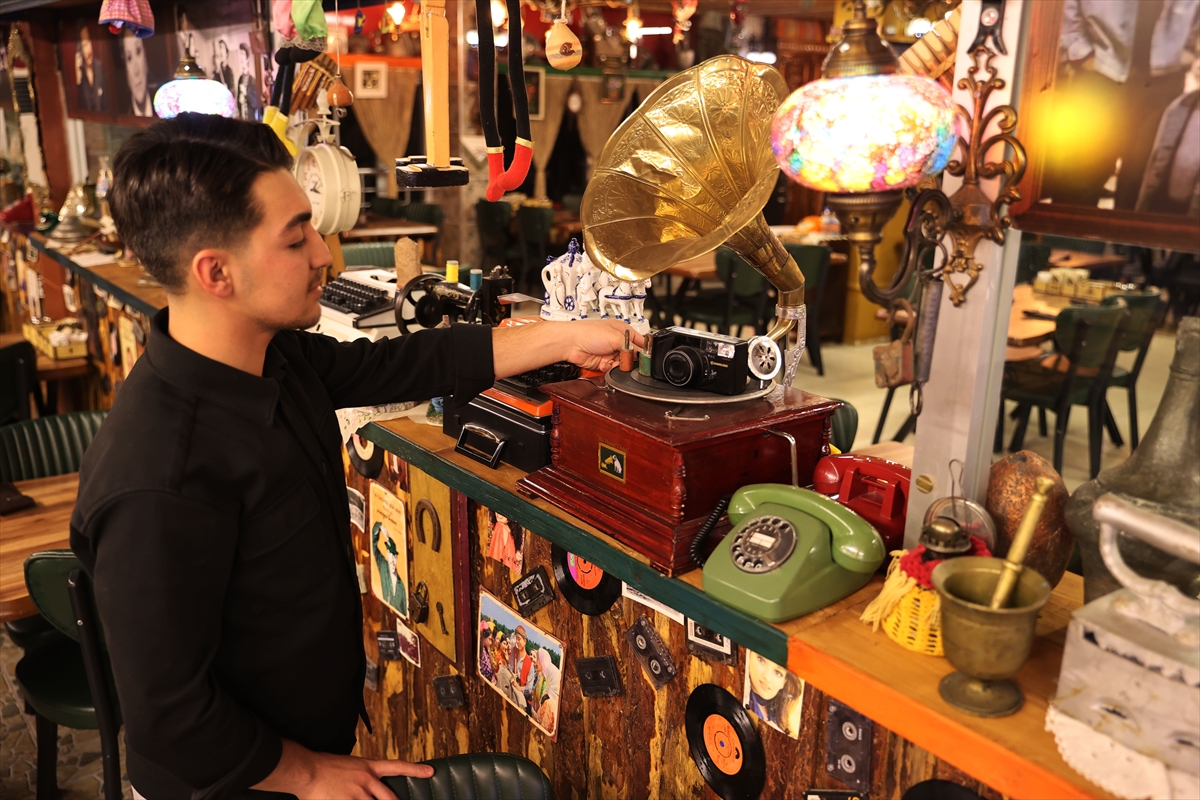 A A 20251214 39976536 39976527 D E D E S I N I N 85 Y I L L I K S E F E R T A S I Y L A B A S L A D I G I A N T I K A K O L E K S I Y O N U N U R E S T O R A N I N D A S E R G I L I Y O R