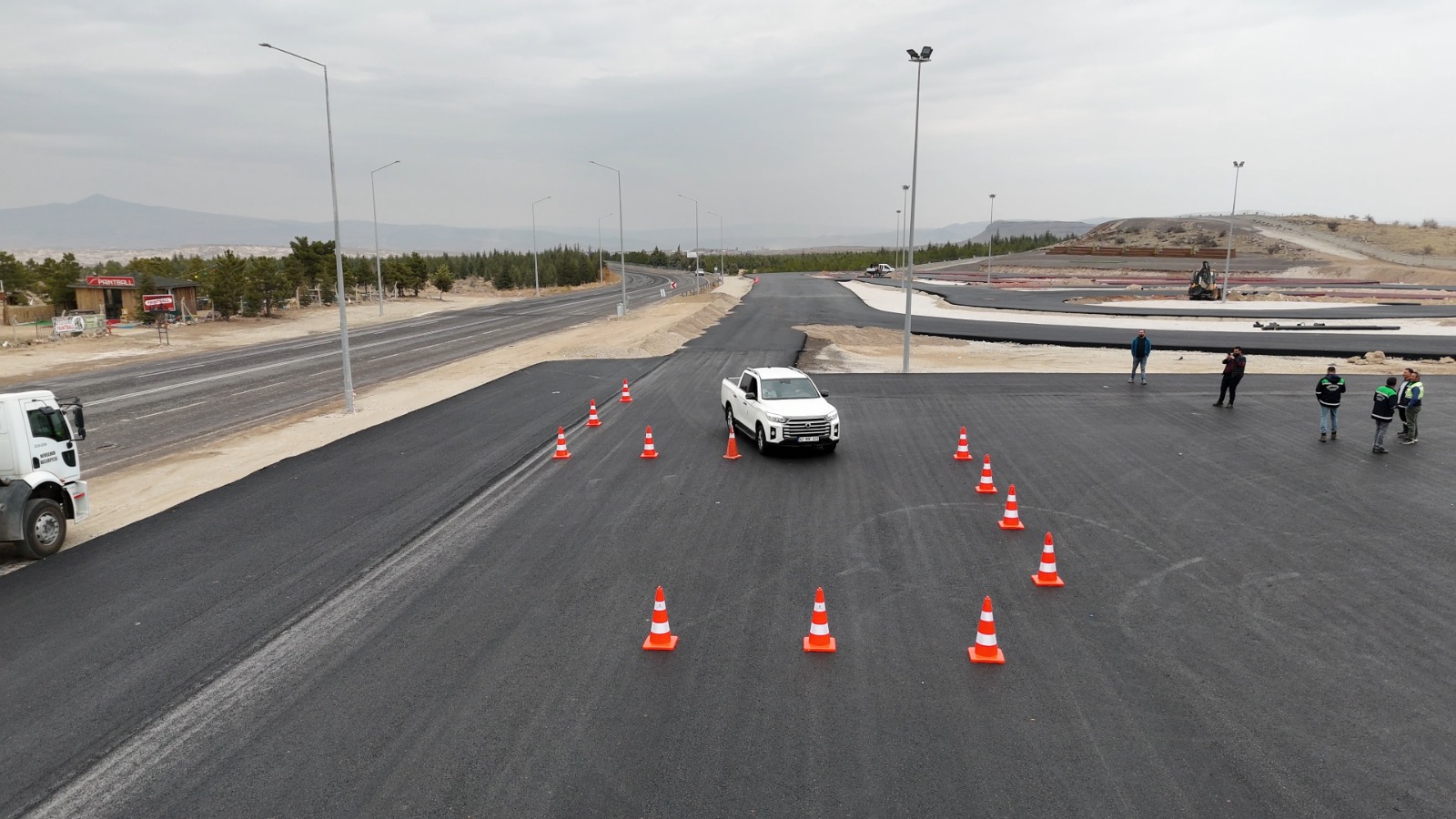 Güvenlli̇ Sürüş Eği̇ti̇mi̇ 1 (4)