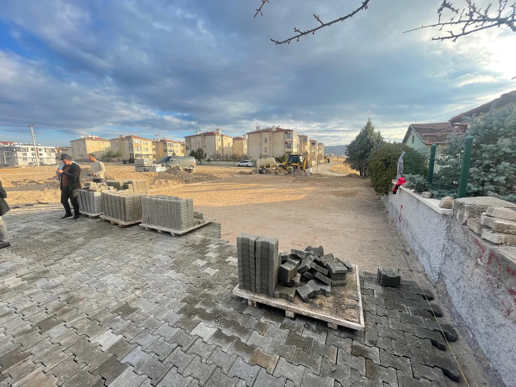 Ki̇li̇t Parke Yol Çalişmalarimiz Hiz Kesmeden Devam Edi̇yori̇lçemiz Karaseki Mahallesi 703. Sokakta (2)