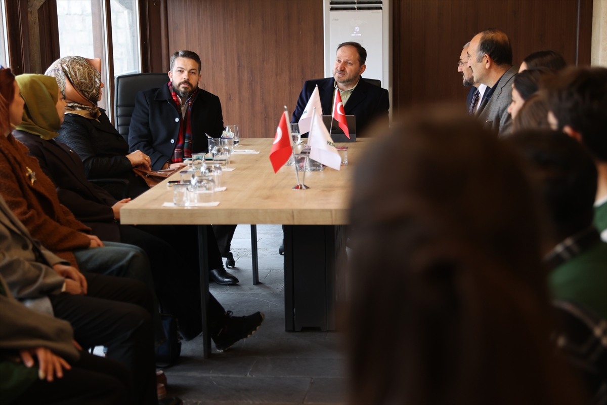 Yeşilay Genel Başkanı Dinç, Nevşehir'de Gençlerle Buluştu (1)