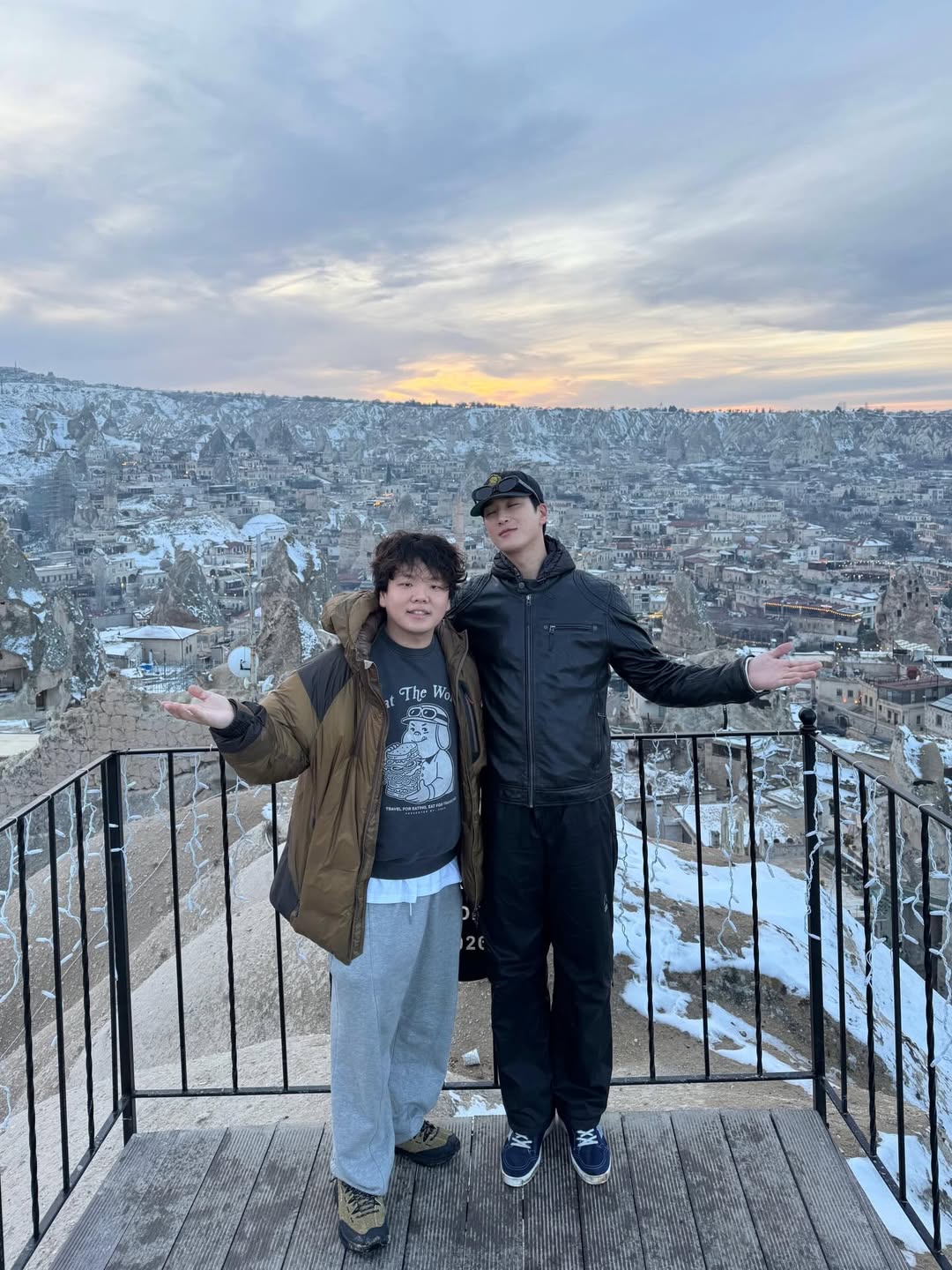 이쁜거는 같이 봅시다🎈 (4)