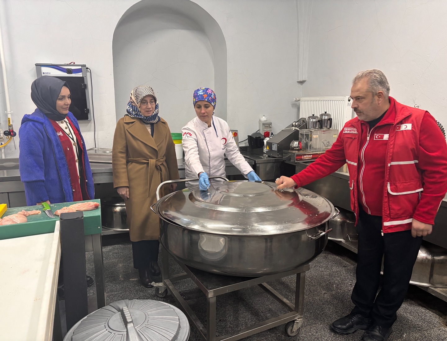 609659011 18080692286186019 6146419571320750225 N