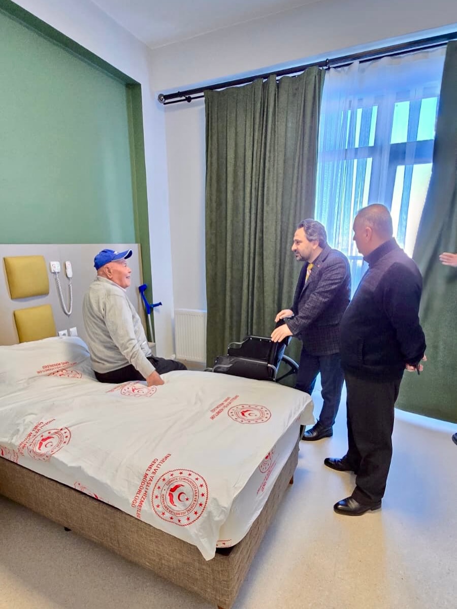 610565340 18030437168779900 1720361485188664639 N