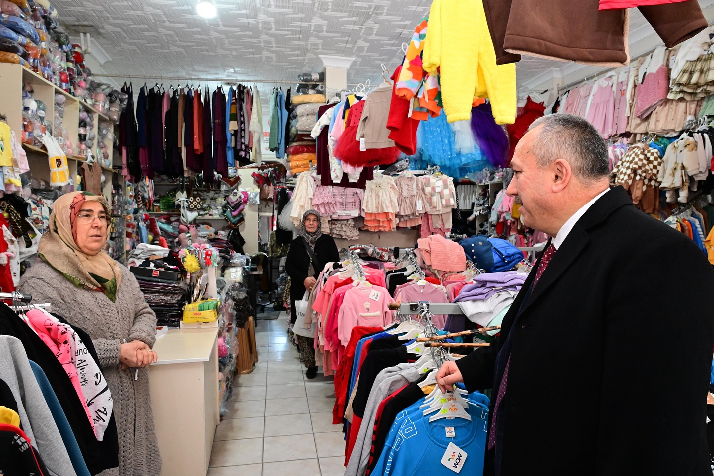 610578081 18080956505186019 6353634657529647439 N