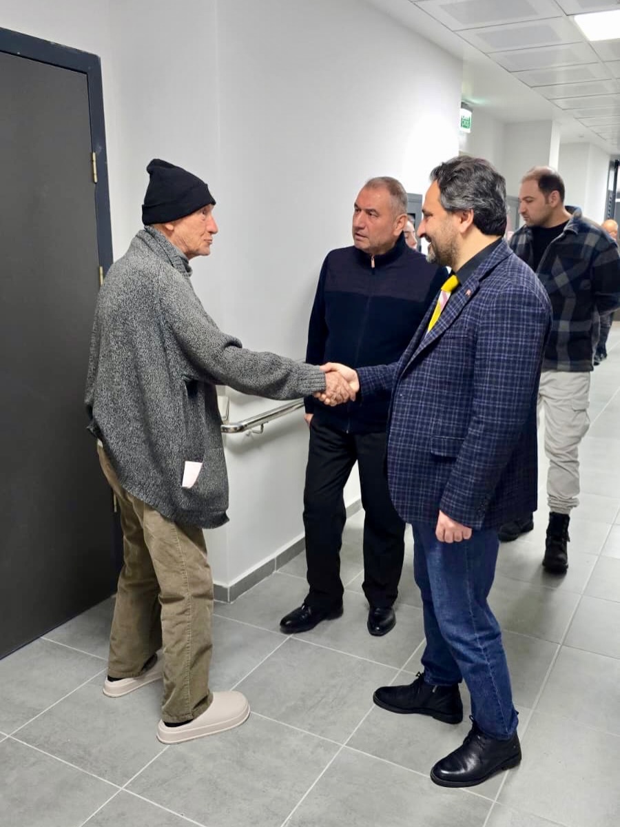 610647781 18030437150779900 8008901451016709105 N