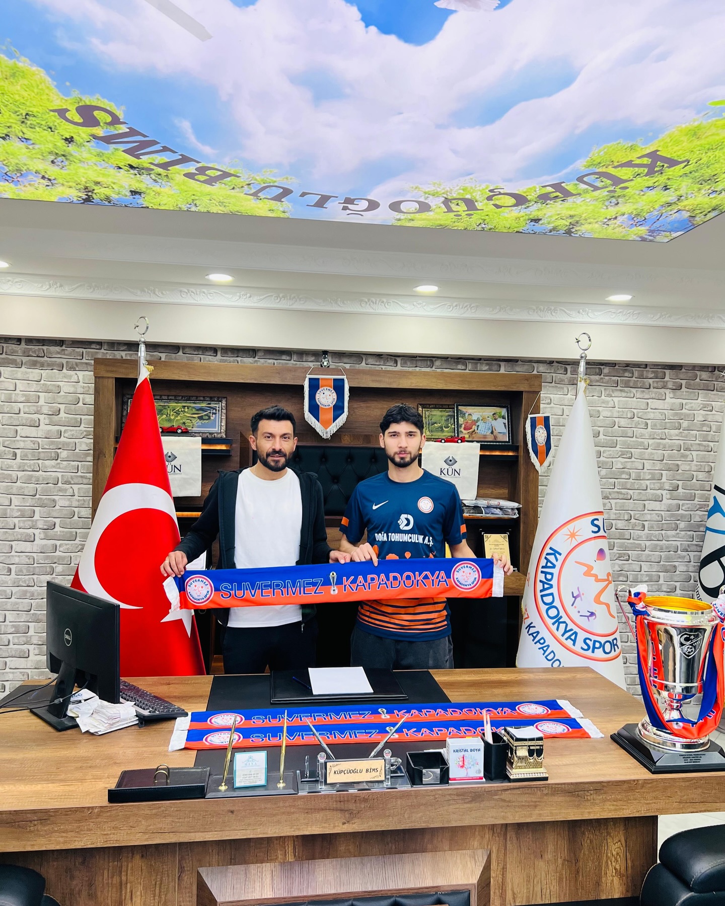 613017605 18345932464238121 6256787733195601156 N