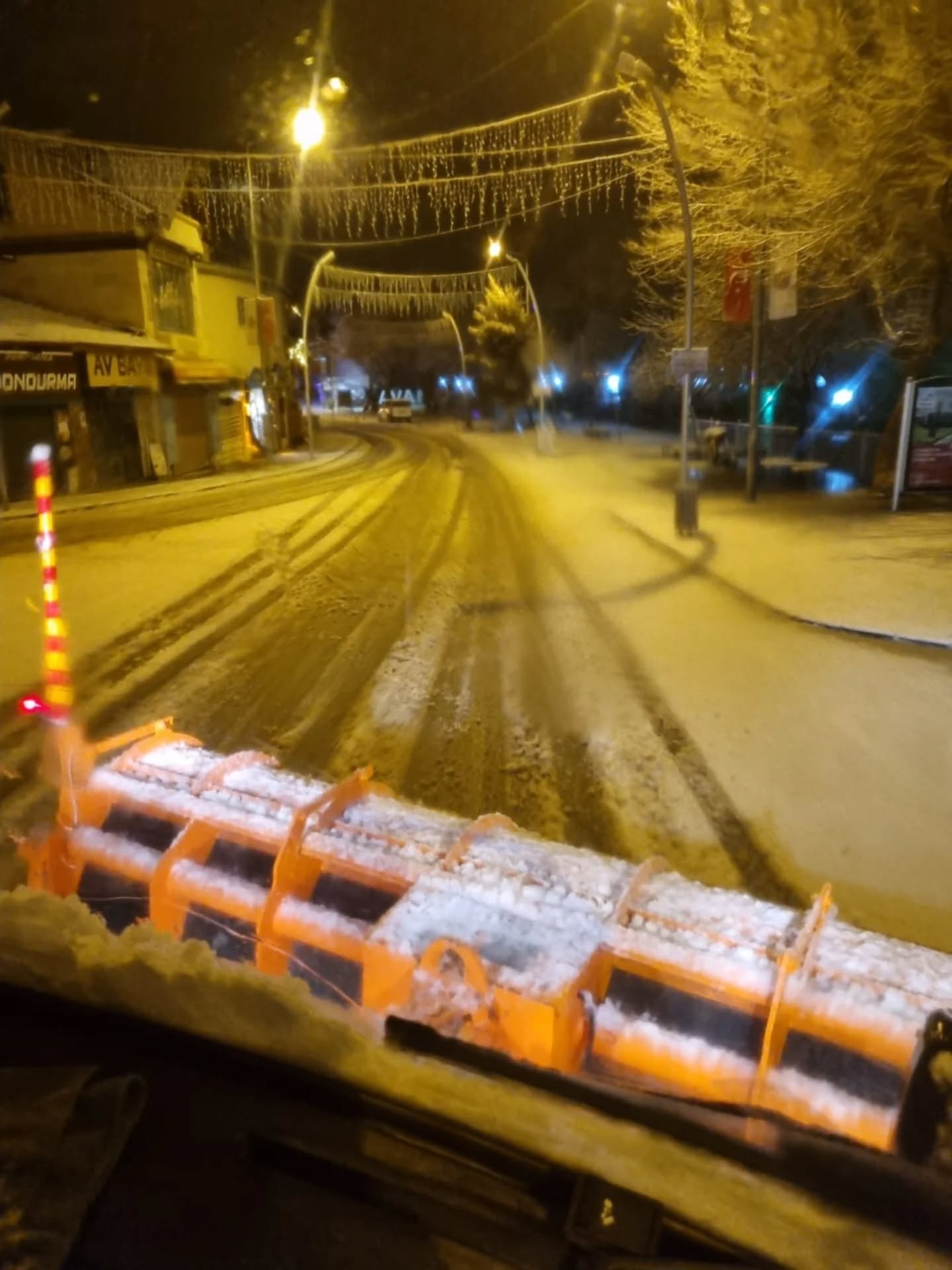 613229568 18188570308360042 2828309614918425296 N