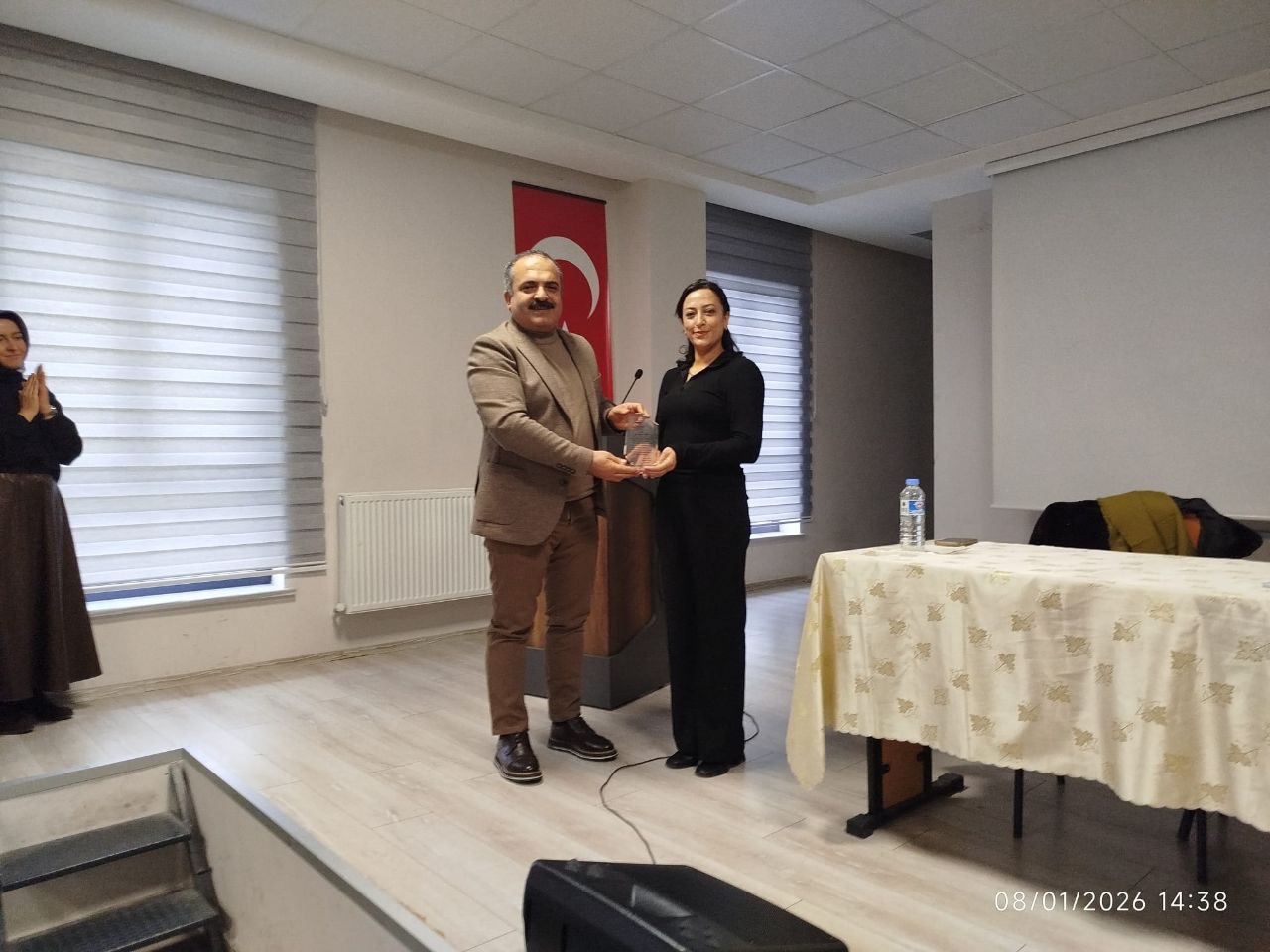 615476879 1299543548875132 5589445397679616898 N