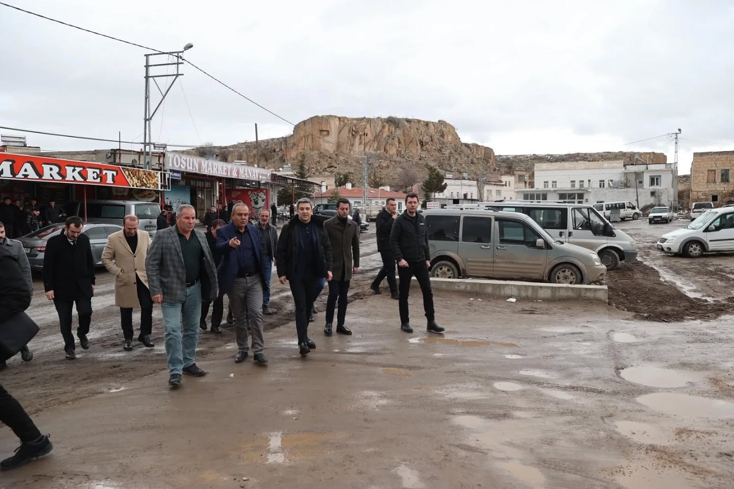 624551612 18077059226593871 2084487584476306449 N