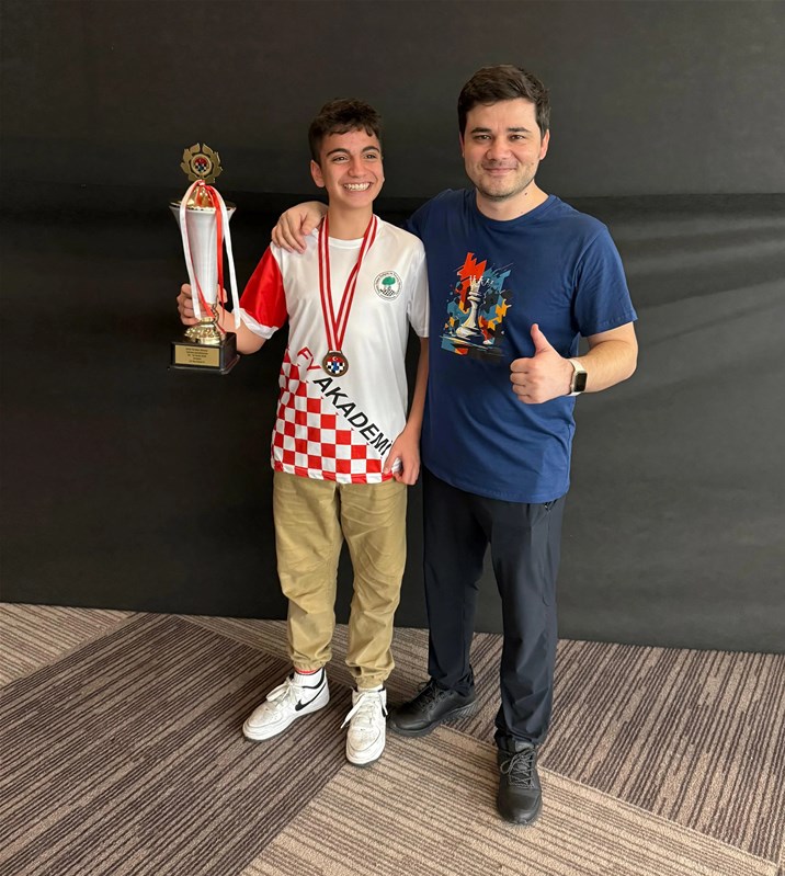 624419A2 Be87 498A 8Ead 37288Cc0Fee2