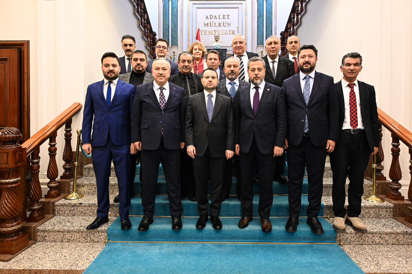 638153964 1221331976789789 5423528089046835683 N