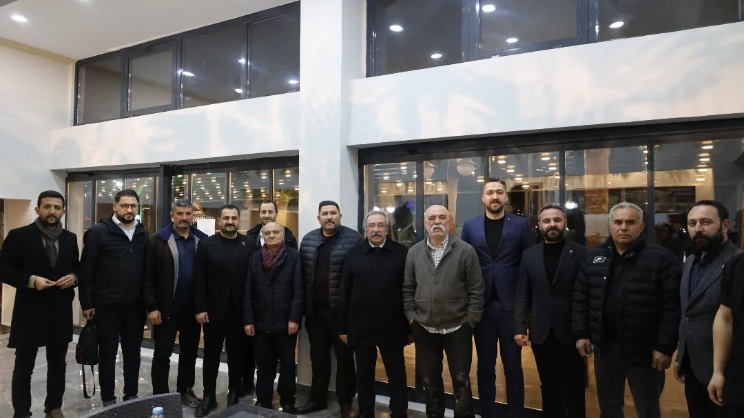 639923381 18192974359360042 902453054366424473 N