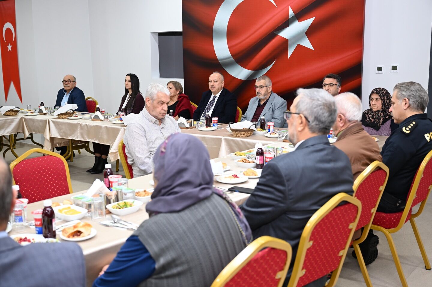 642499597 18085866323186019 7438098516403130099 N