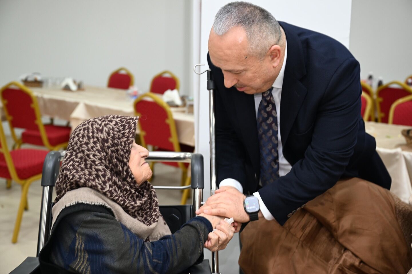 642522861 18085866278186019 7930541581174467569 N