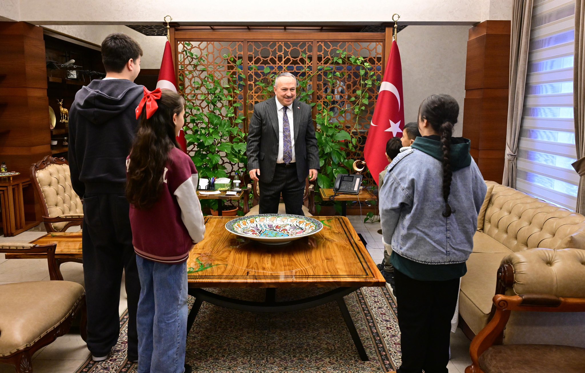 H A P P R I Xc A Aq2 Th