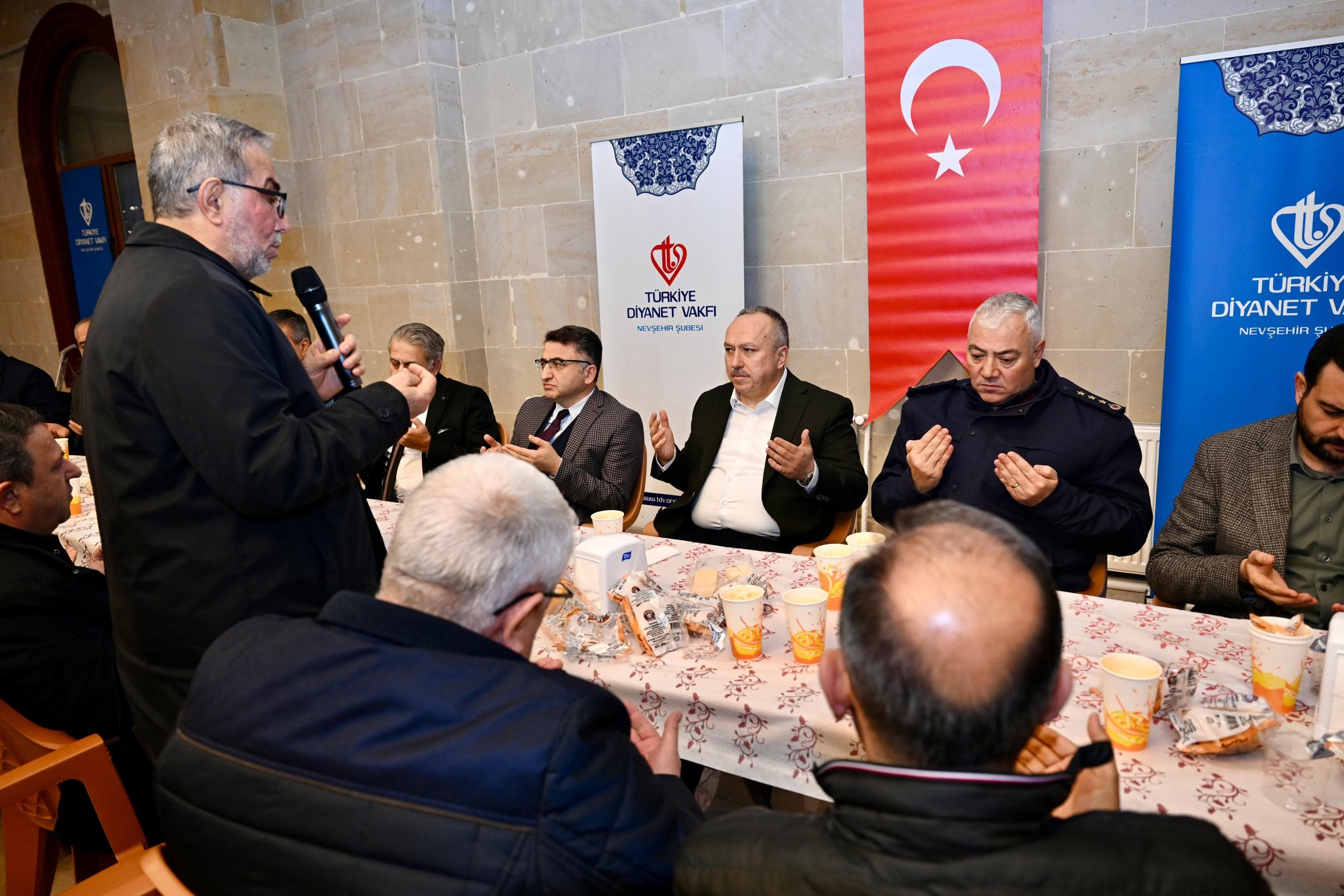 H B25 Jae Wg A Ew4Bc