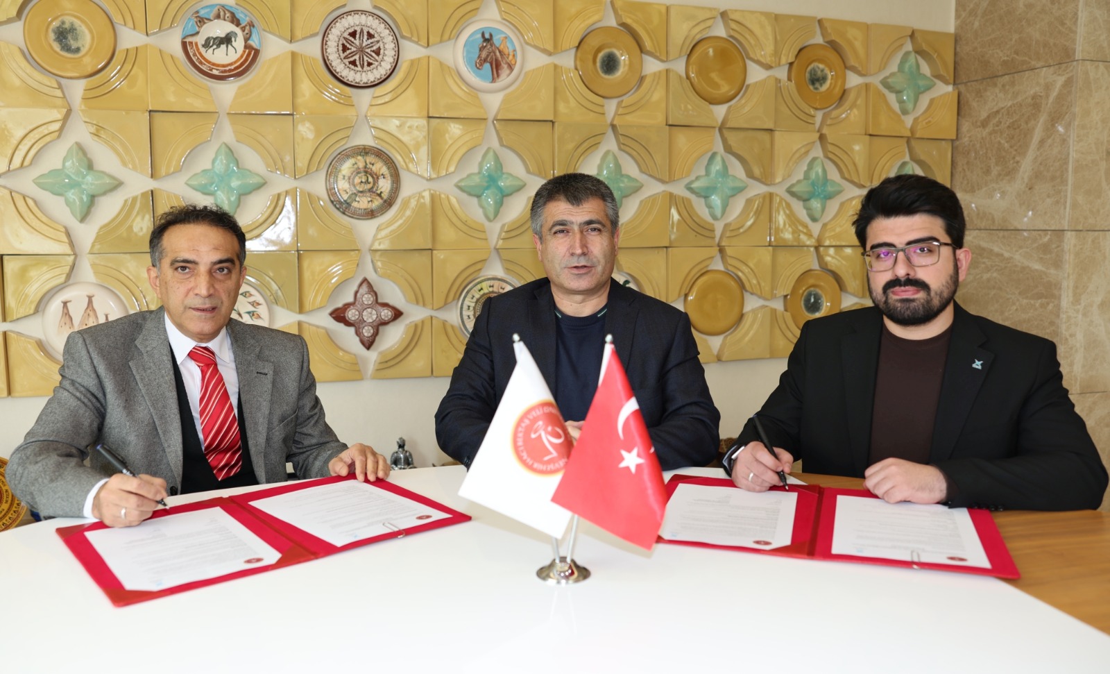 Nevü Ile Tügva Arasında “İhtisas Akademi Projesi” İş Birliği Protokolü İmzalandı (2)