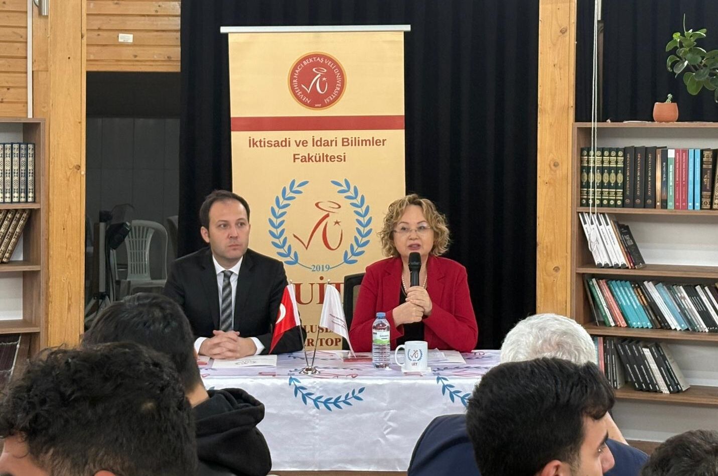 NEVÜ’de ekonomi zirvesi: Krizler, fırsatlar ve Türkiye’nin geleceği