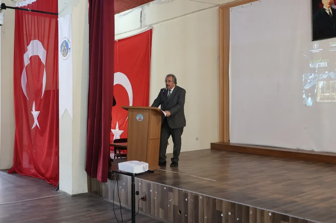 62.Kütüphane Haftasi Kutlandikütüphane Haftası Dolayısıyla, Belediyemiz Toplantı Salonunda Ava (1)