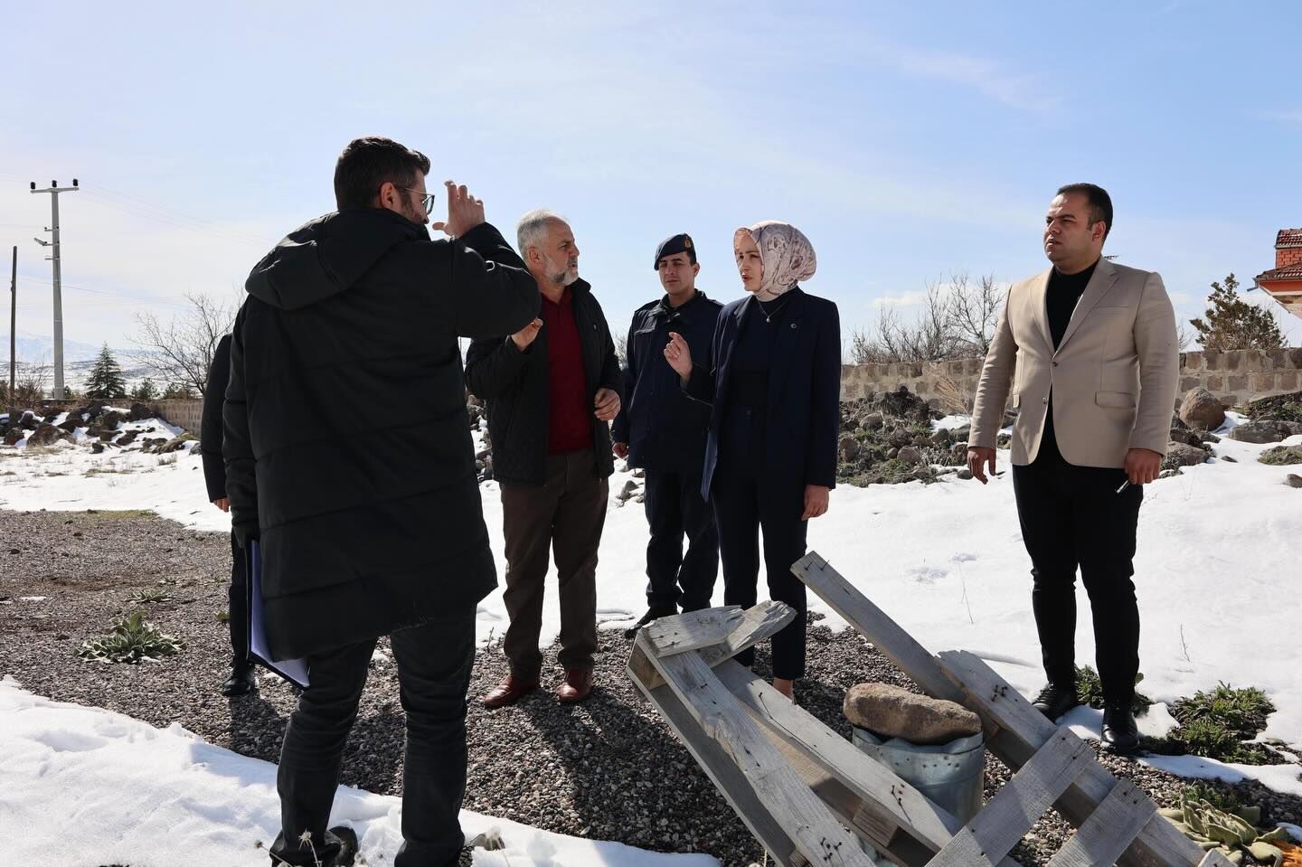 645823860 18107751772762878 8436810971160317127 N