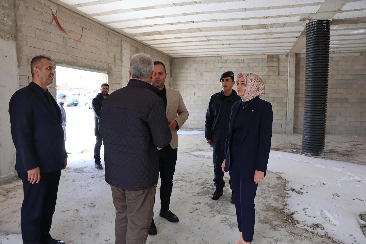 645842656 18107751811762878 8544597800418204421 N