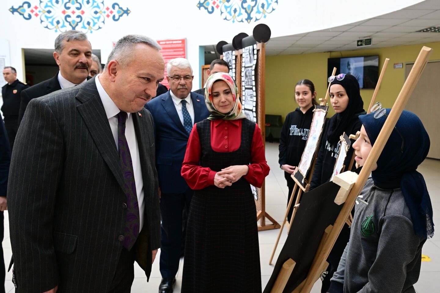 649913962 18087255005186019 7647324032064428927 N