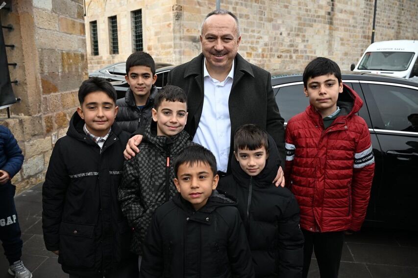 654561644 18088101257186019 3414214927104410843 N