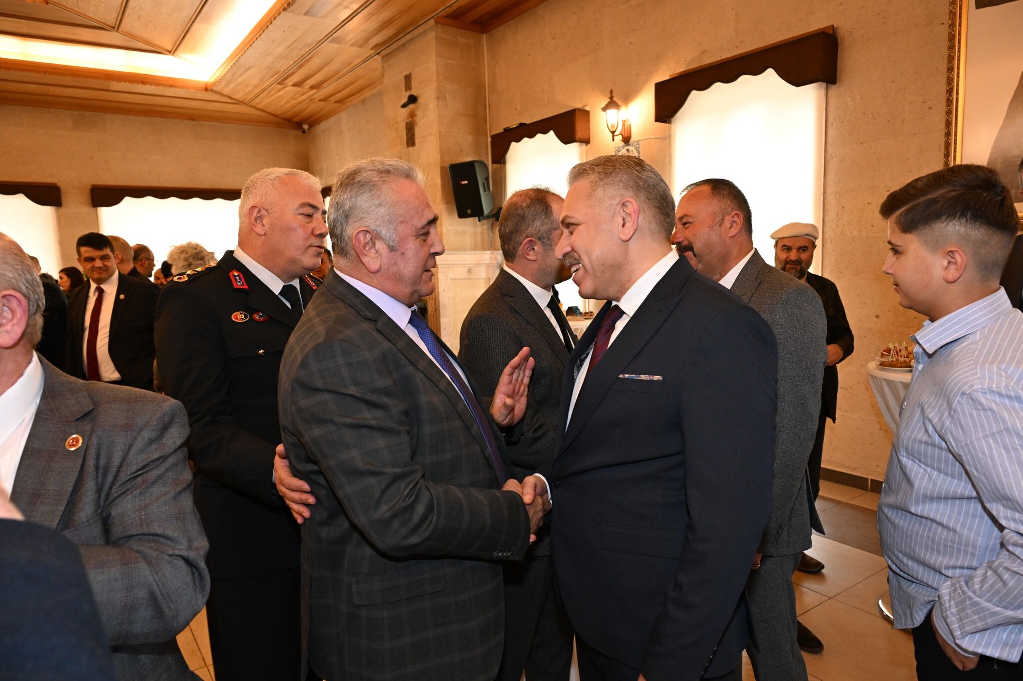 654742160 1247171390900011 7335329308356251192 N