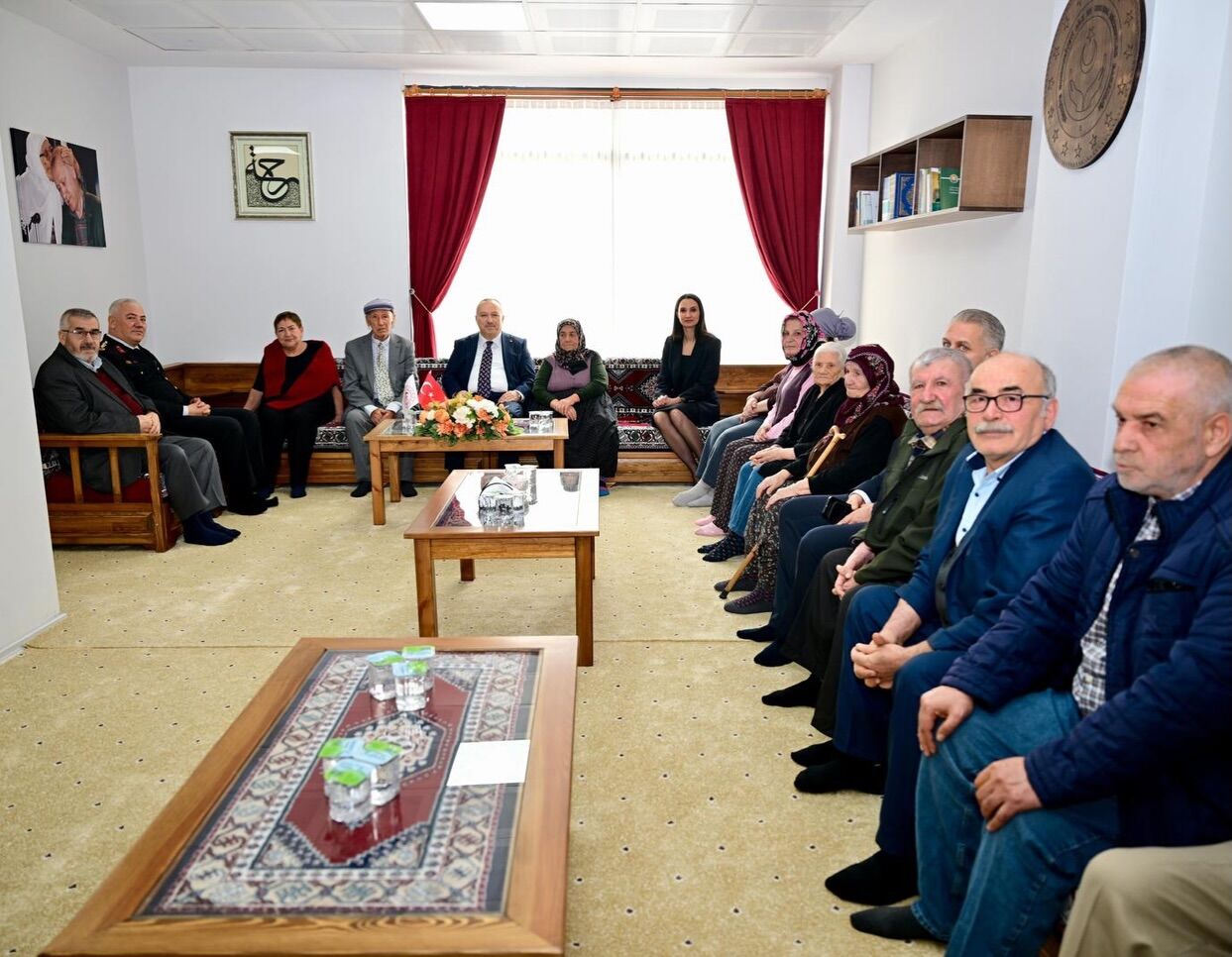 655333075 18088162418186019 8876108443167181789 N