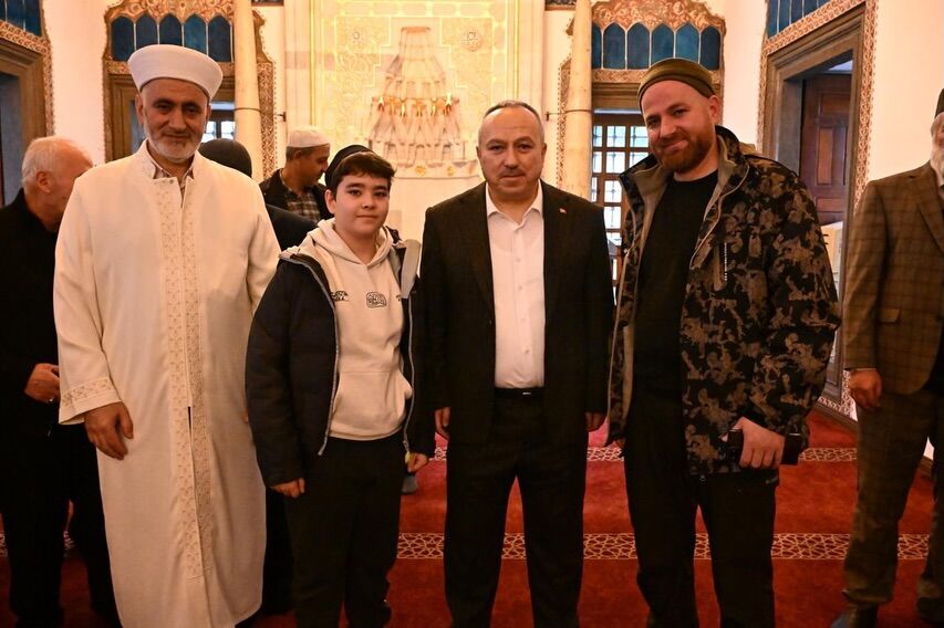 655355806 18088101248186019 3565125134168936594 N