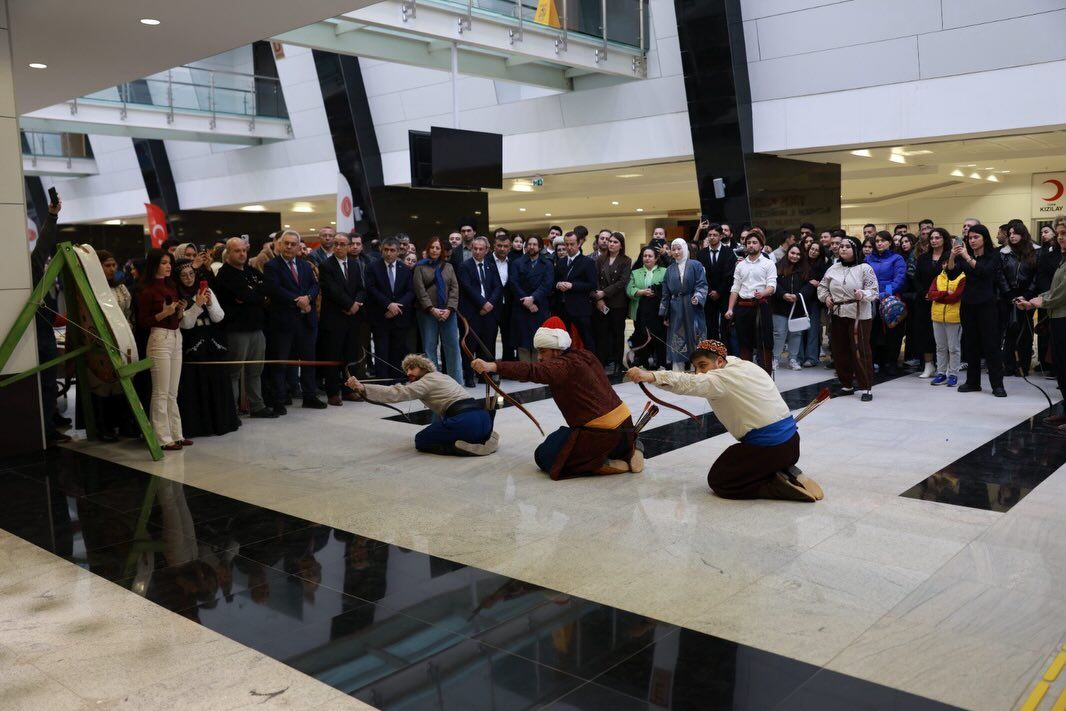 656445068 18368117791166791 8125797812331587897 N