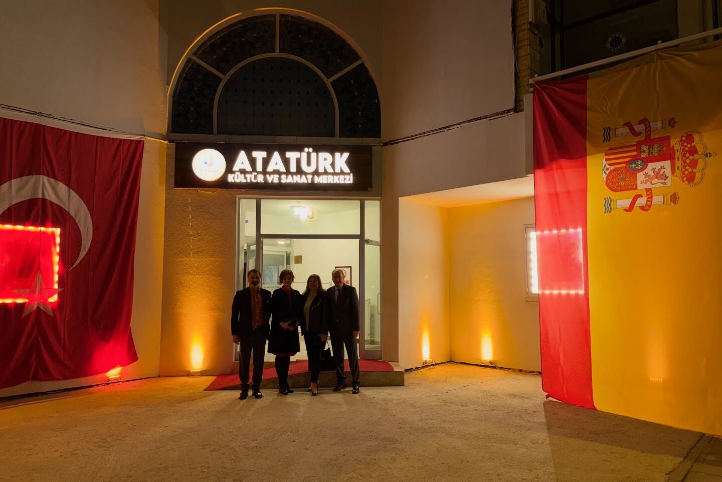 657212609 17956368768102292 6343266292503146788 N