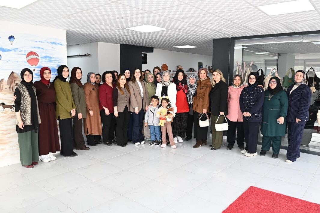 659475515 18089186294186019 2272941254989635870 N