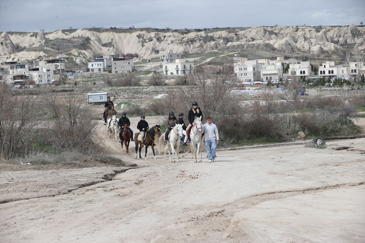 A A 20260322 40897626 40897623 B A Y R A M T A T I L I K A P A D O K Y A D A K I T U R I Z M M E R K E Z L E R I N I H A R E K E T L E N D I R D I