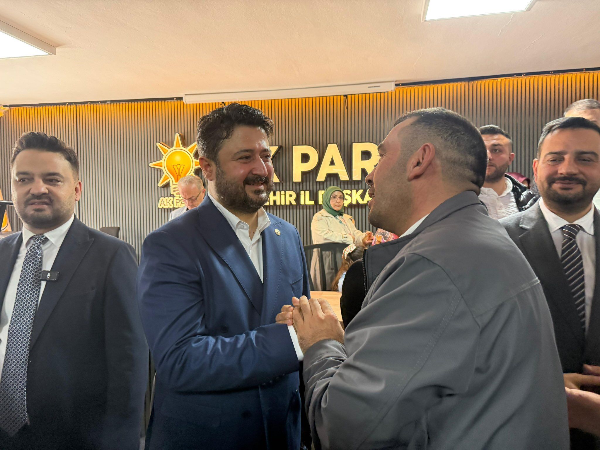 H D2N W Zq W8 A A G Ojd