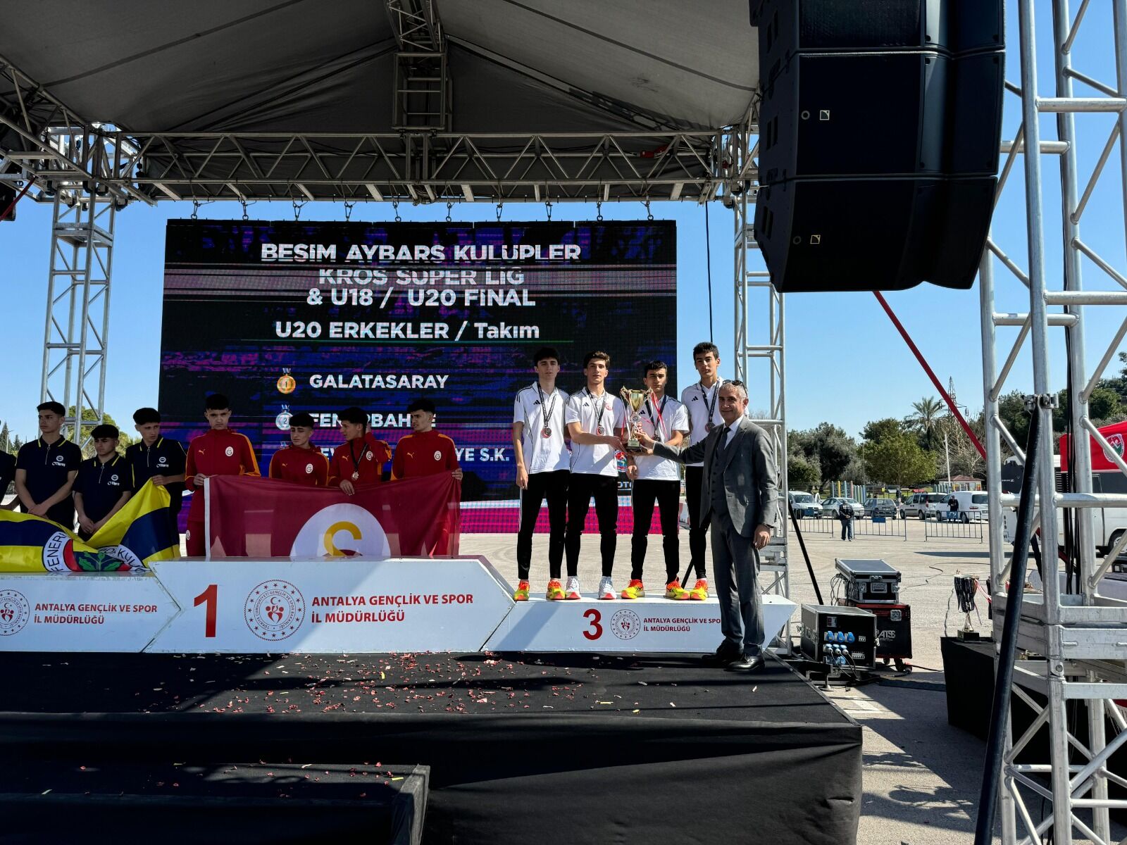 Nev Bel Atleti̇zm 003