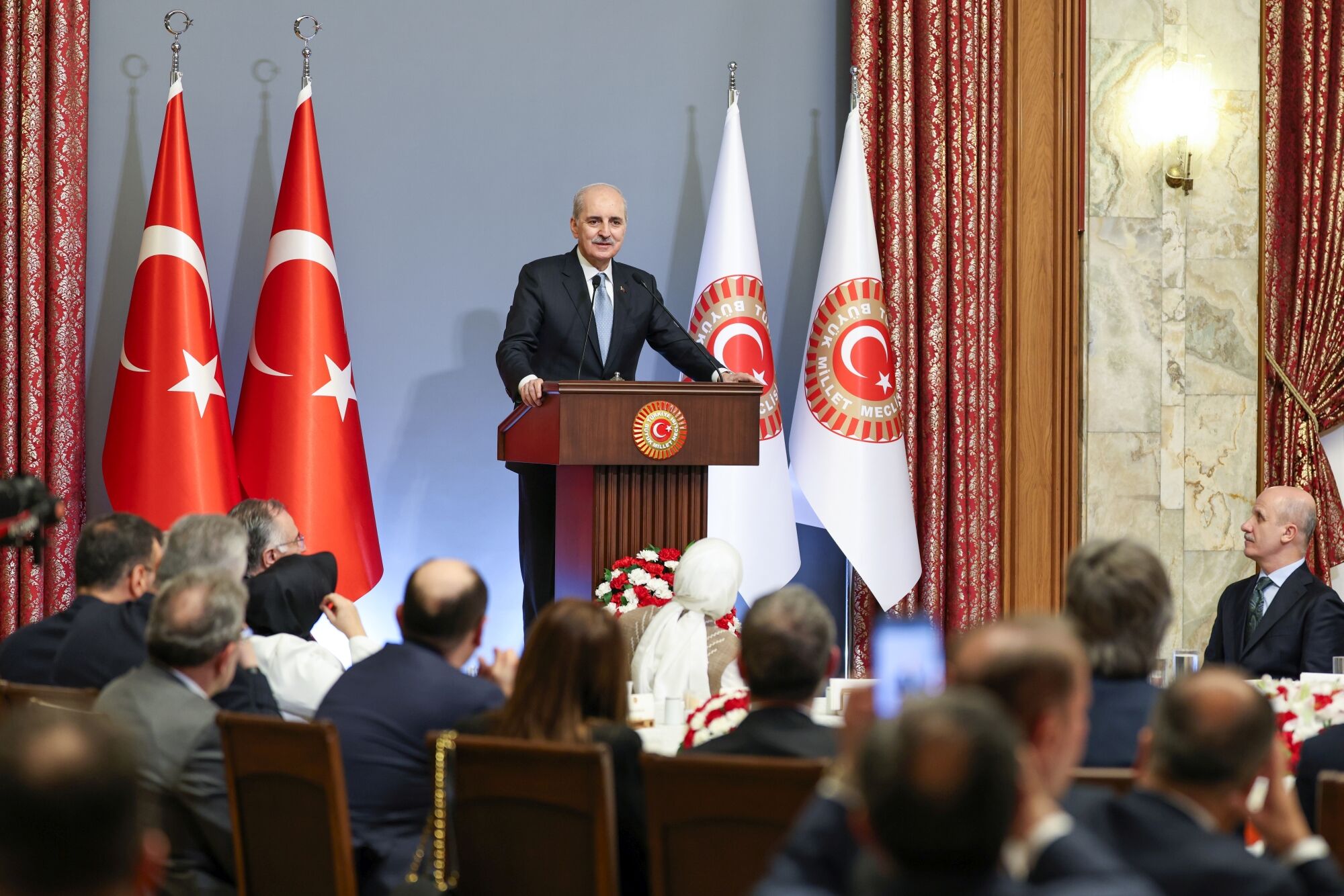 Rektör Aktekin, Tbmm’de Düzenlenen Iftar Programına Katıldı (4)