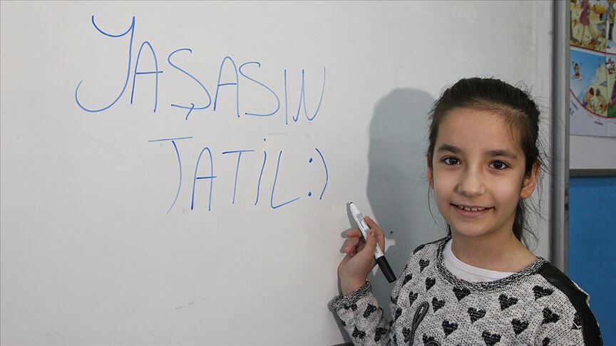 Okullarda ara tatil kalkacak mı? Yusuf Tekin’den net yanıt