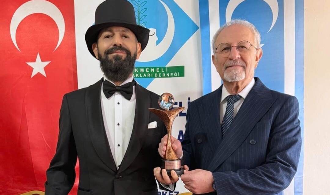Akif Manaf “Barış ve İnsan Hakları Ödülü” ile onurlandırıldı