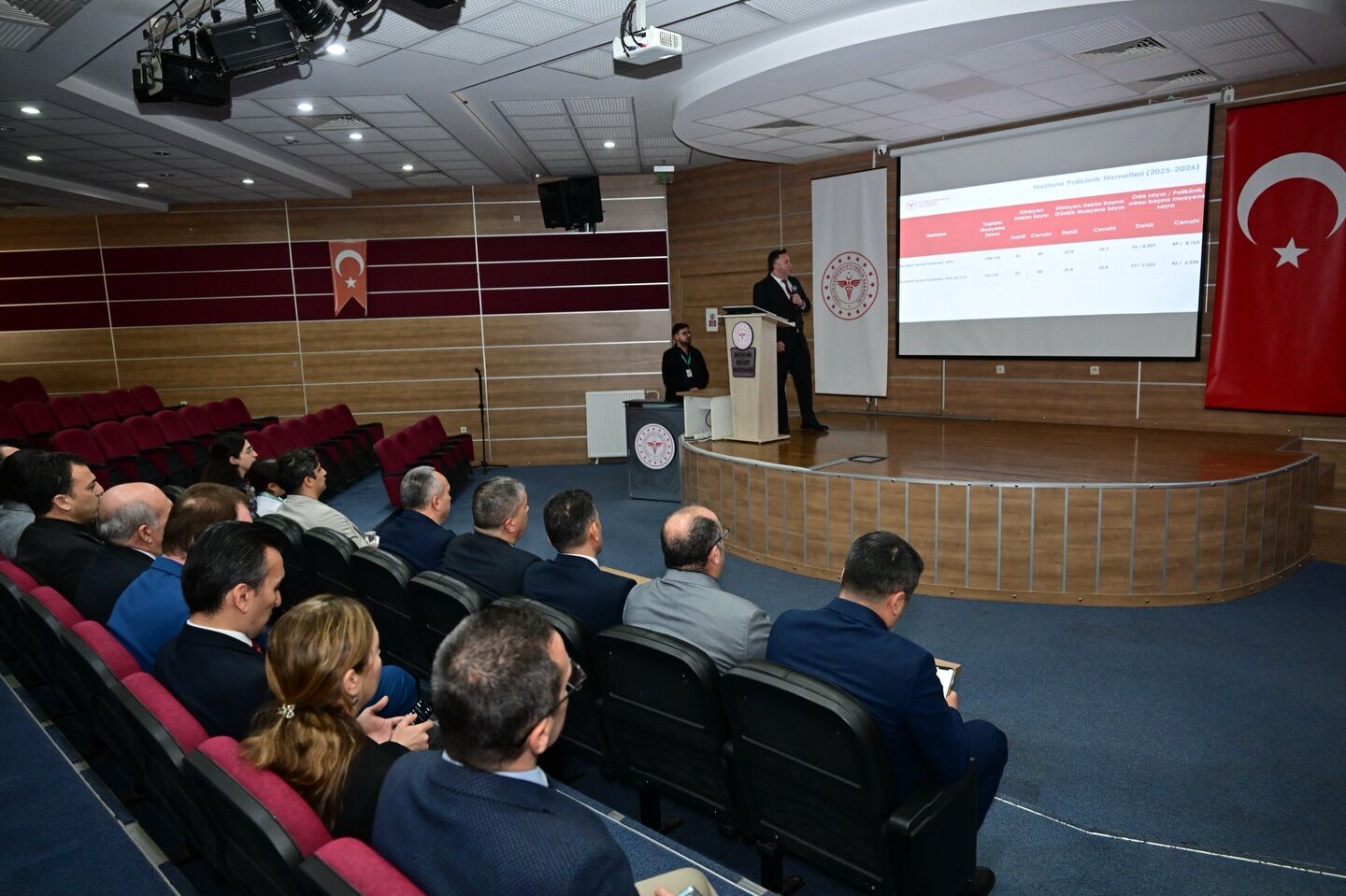 661453581 18090244562186019 6969019982077488733 N