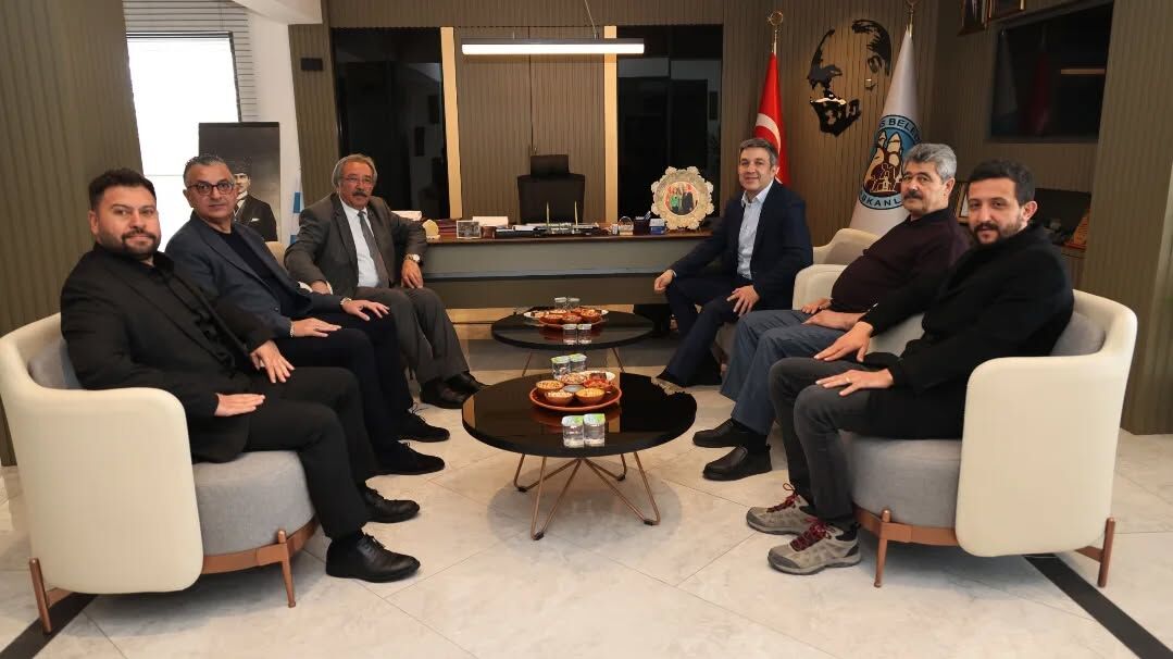 662912426 18085523459593871 686089300618900612 N