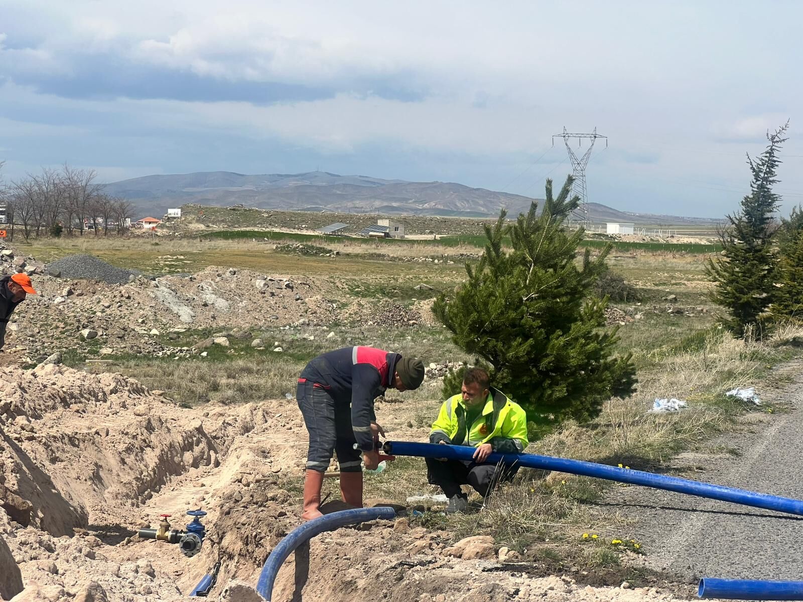 666845348 946875697980639 2502536855290953744 N