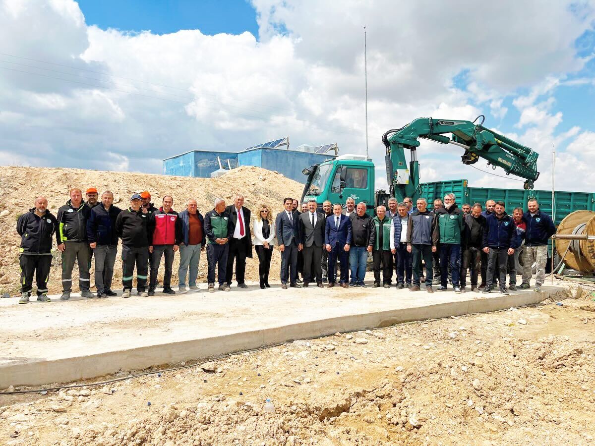 671225999 17901030882422104 4917658725918194148 N