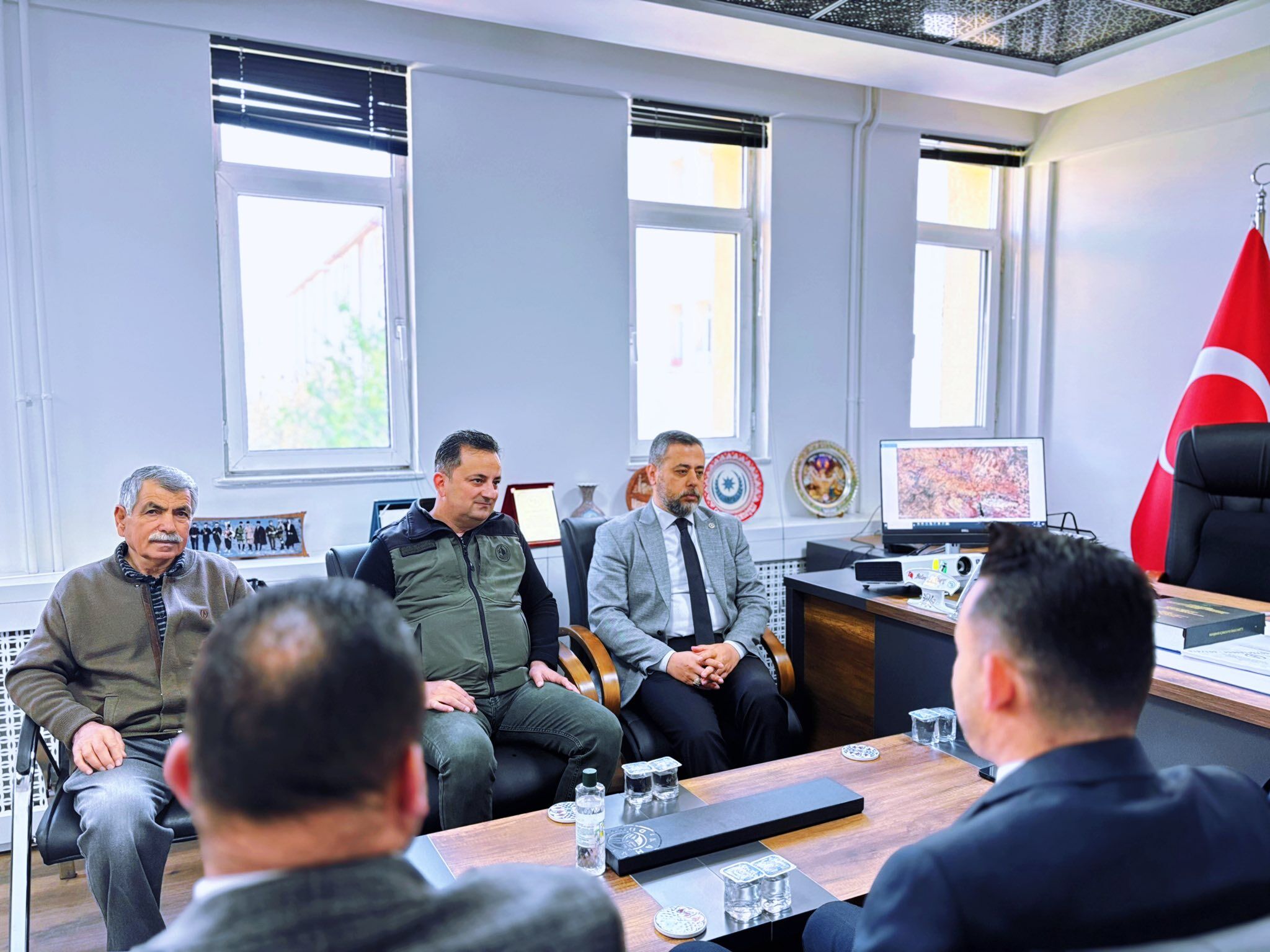 675927435 1675862846763023 2372101797462326134 N