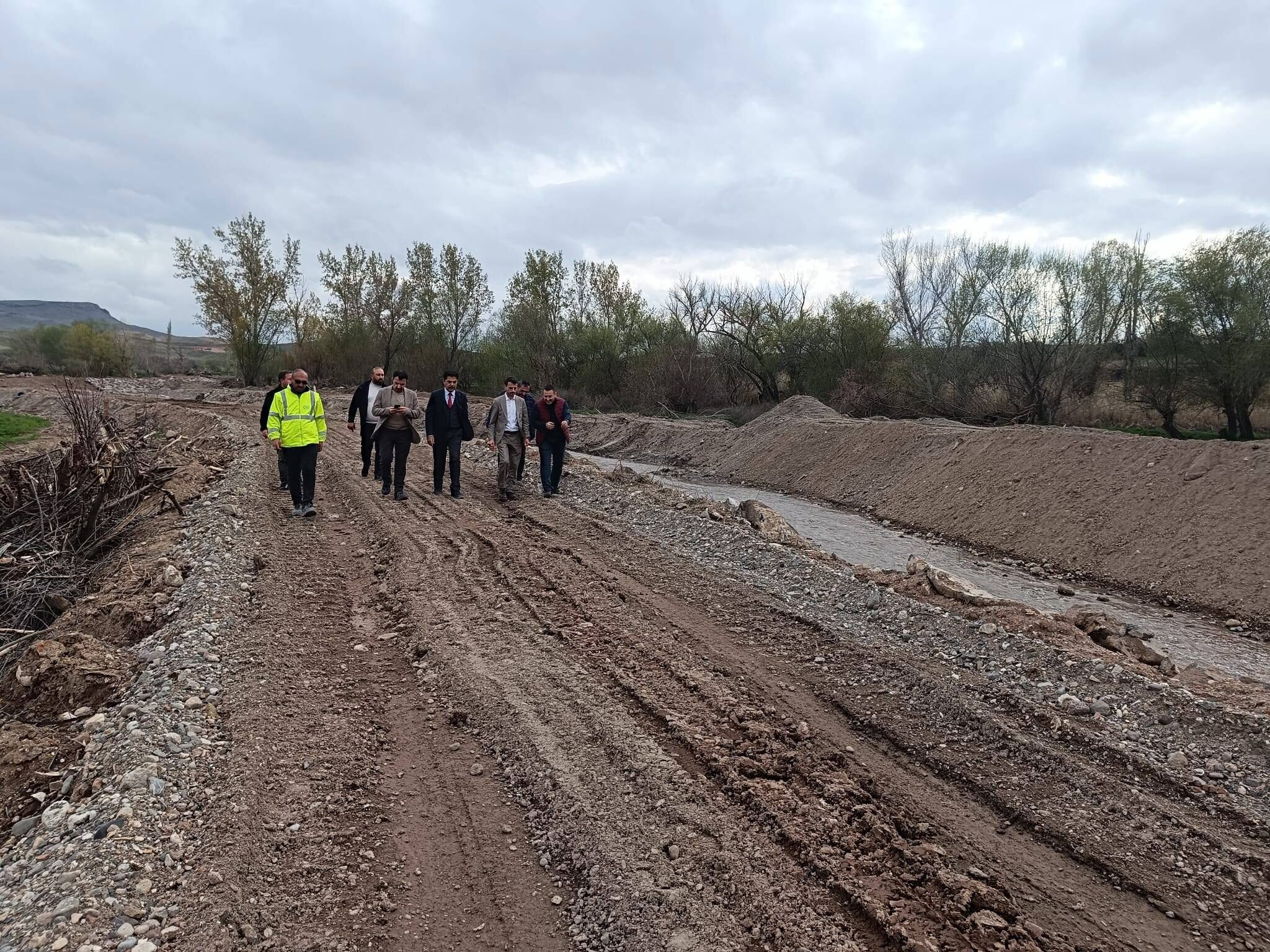 680011232 1299742282343377 5052947352077232556 N