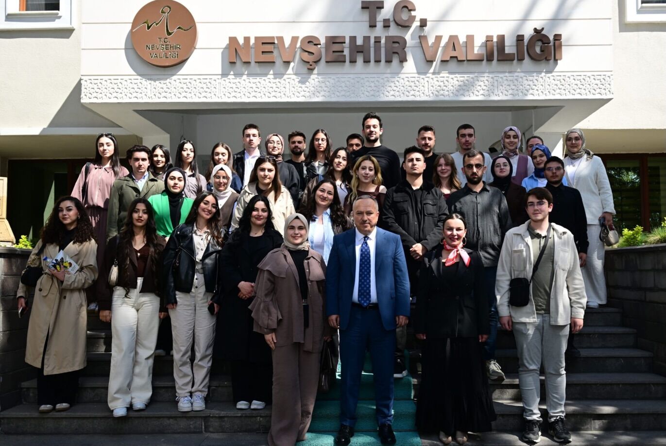 683789319 18092246840186019 7608115052012290085 N