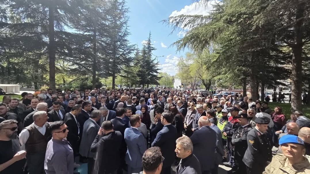 684829163 18200917093360042 2048619054815827570 N