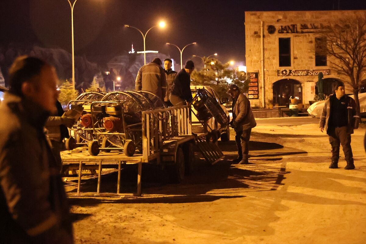 A A 20260423 41186456 41186428 B A L O N T U R U N U N P E R D E A R K A S I N D A K I K A H R A M A N L A R Y E R E K I B I