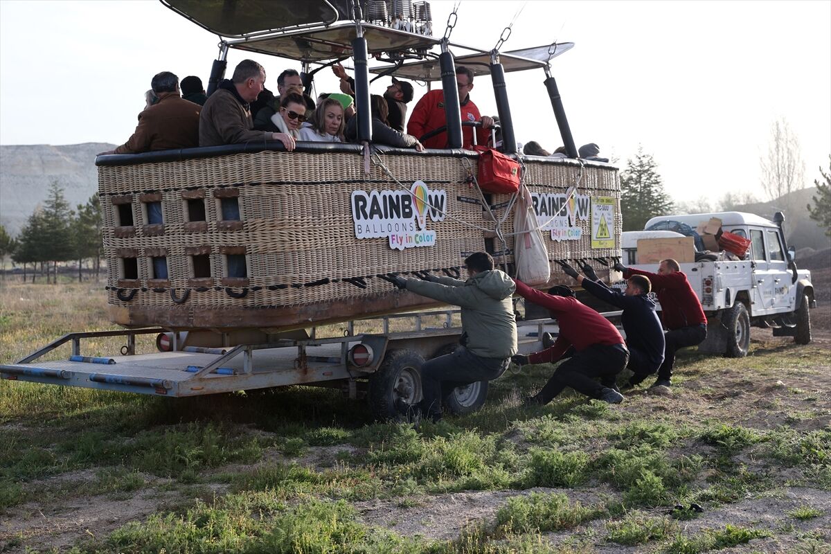 A A 20260423 41186456 41186444 B A L O N T U R U N U N P E R D E A R K A S I N D A K I K A H R A M A N L A R Y E R E K I B I